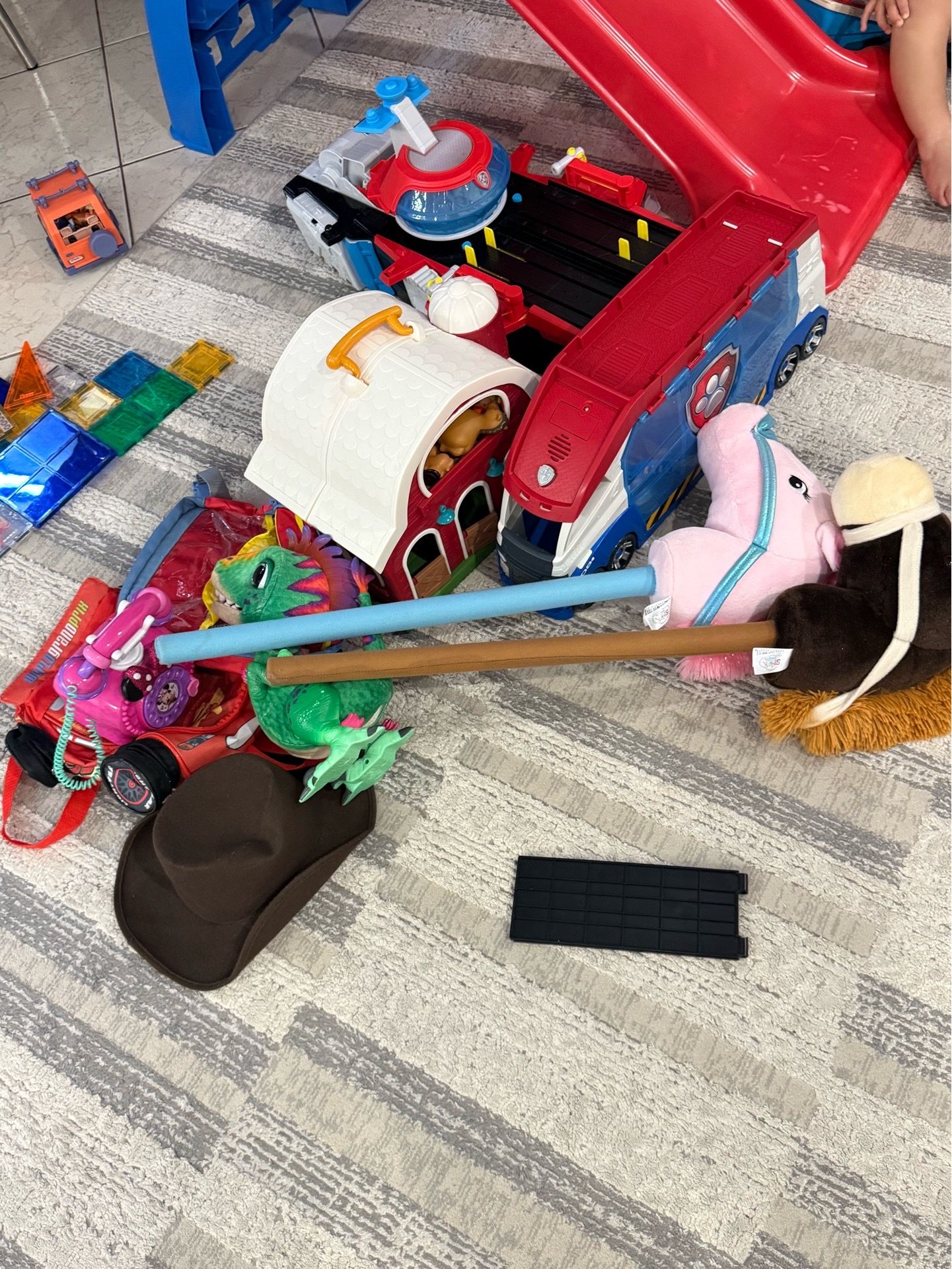 FREE TOYS