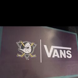 Anaheim Ducks Vans Collab Size 10 Retro Colors