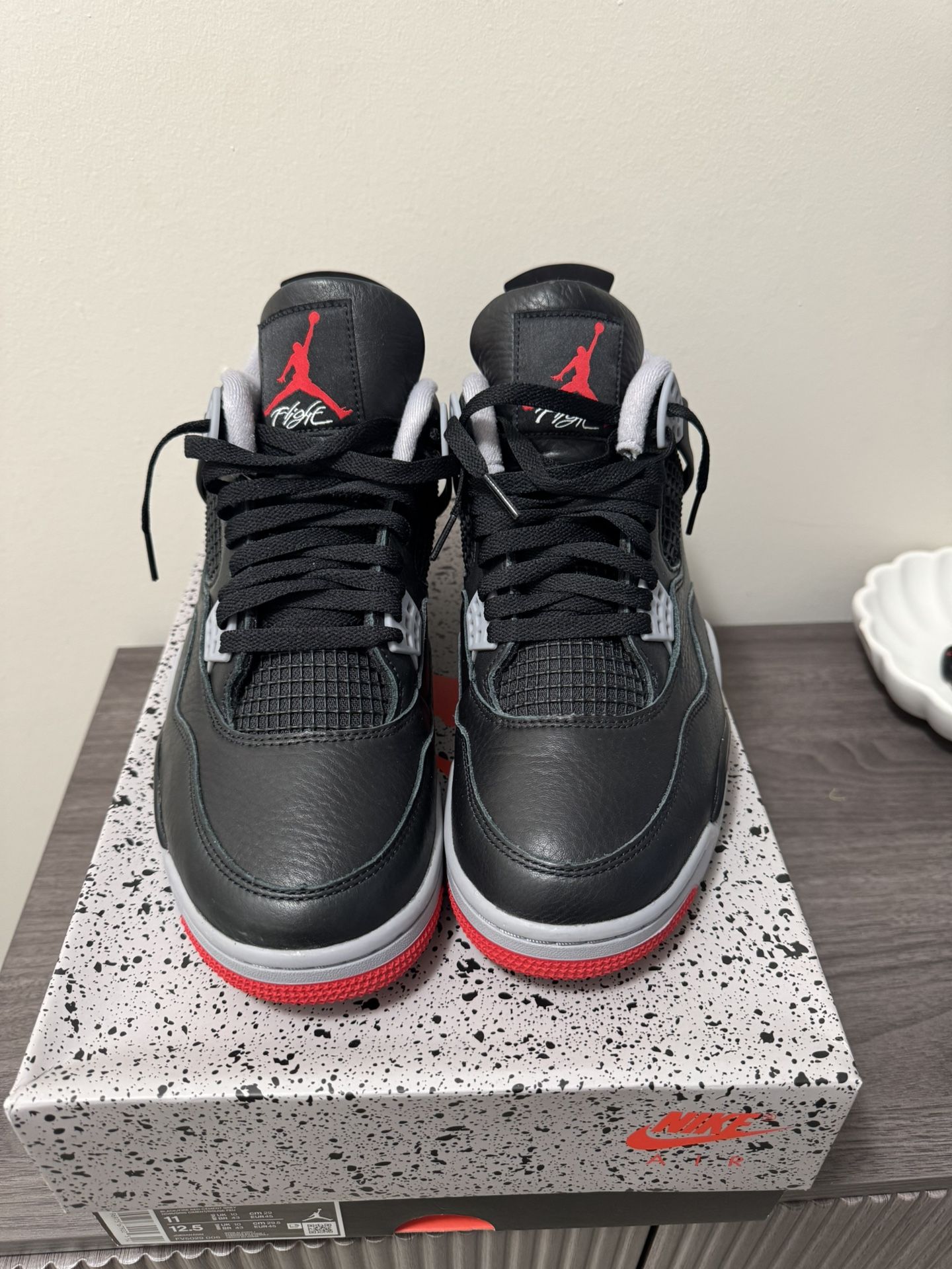 Jordan 4 Reimagined Sz 11 $250