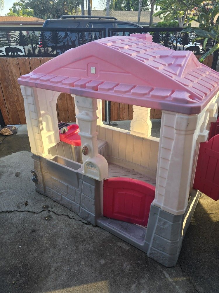 Cute Playhouse Price Is Firm