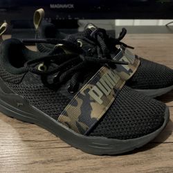 PUMA Size 12C