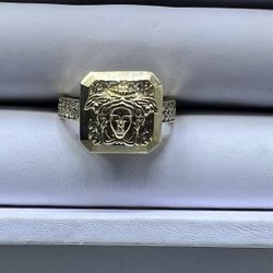 Medusa Ring 10k