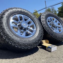 Chevy And GMC Wheels LT295/75/18” Goodyear 