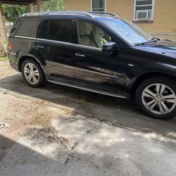 2012 Mercedes-Benz GL-Class