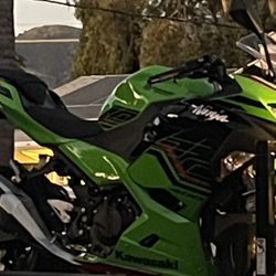2023 Kawasaki Ninja 400