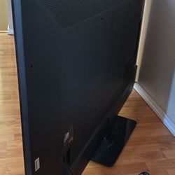 Vizio TV 54in 