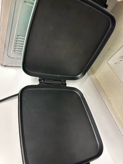 Toaster 10$  grill 15$ juice maker 29$cooker 23$ light 10$