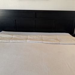 Black Cal King Bedroom Set