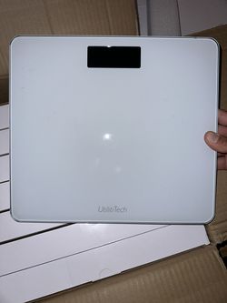 New UtilitiTech Digital Bathroom Scales | Case of 7 – Tempered Glass White