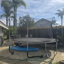 Skybound 15' Trampoline