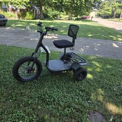 Mototec 1200 electric trike upgraded and extra parts