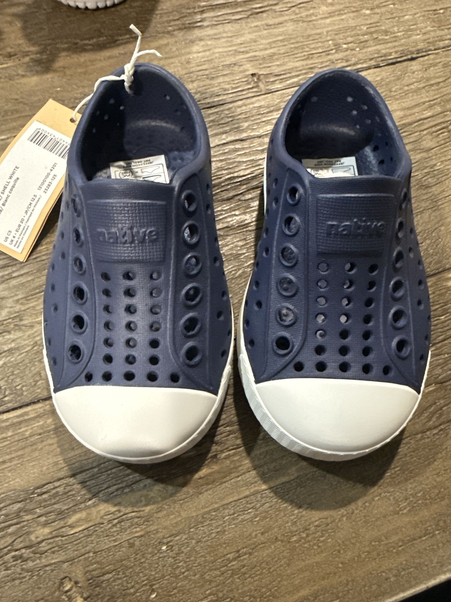 Native Shoes - Blue size C5