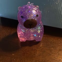 Squeeziez Glitter Capybara