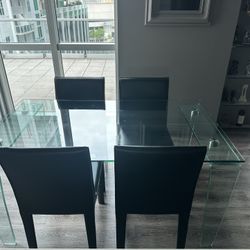 Set of 4 Black Chairs (only $5 Each) - Pick Up From Brickell