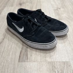 Men’s Black Stefan Janoski