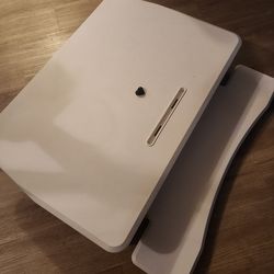 Vari desk/ airlift seville classics