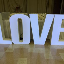Marquee letters