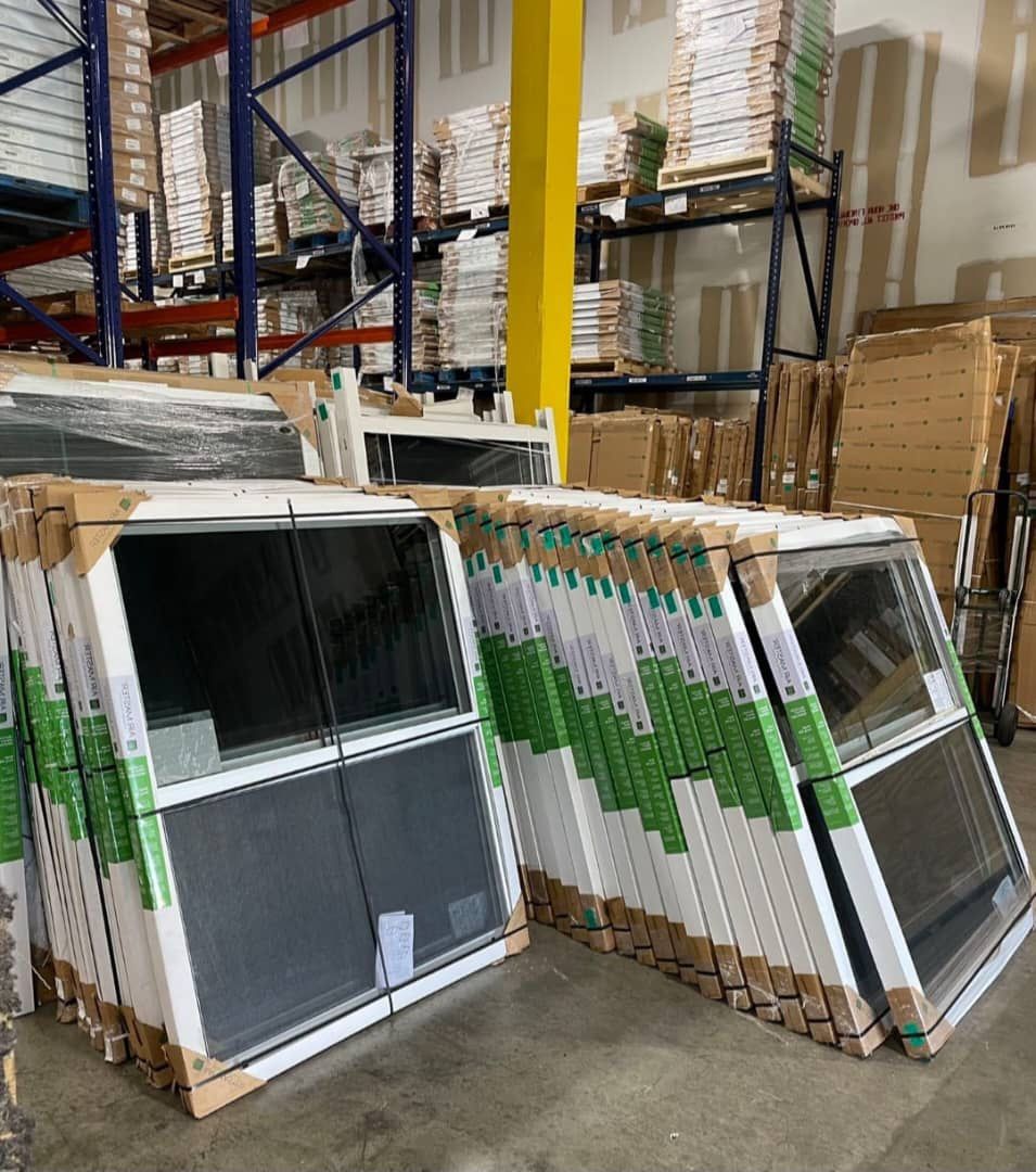 New Impact windows and Doors/Nuevas puertas y Ventanas de impactos