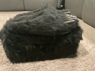 Bravest studio bear claws