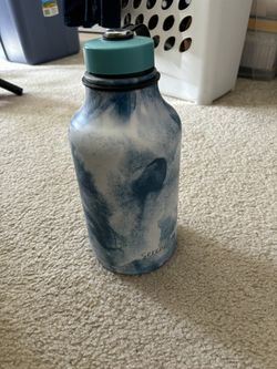 61OZ Water Container