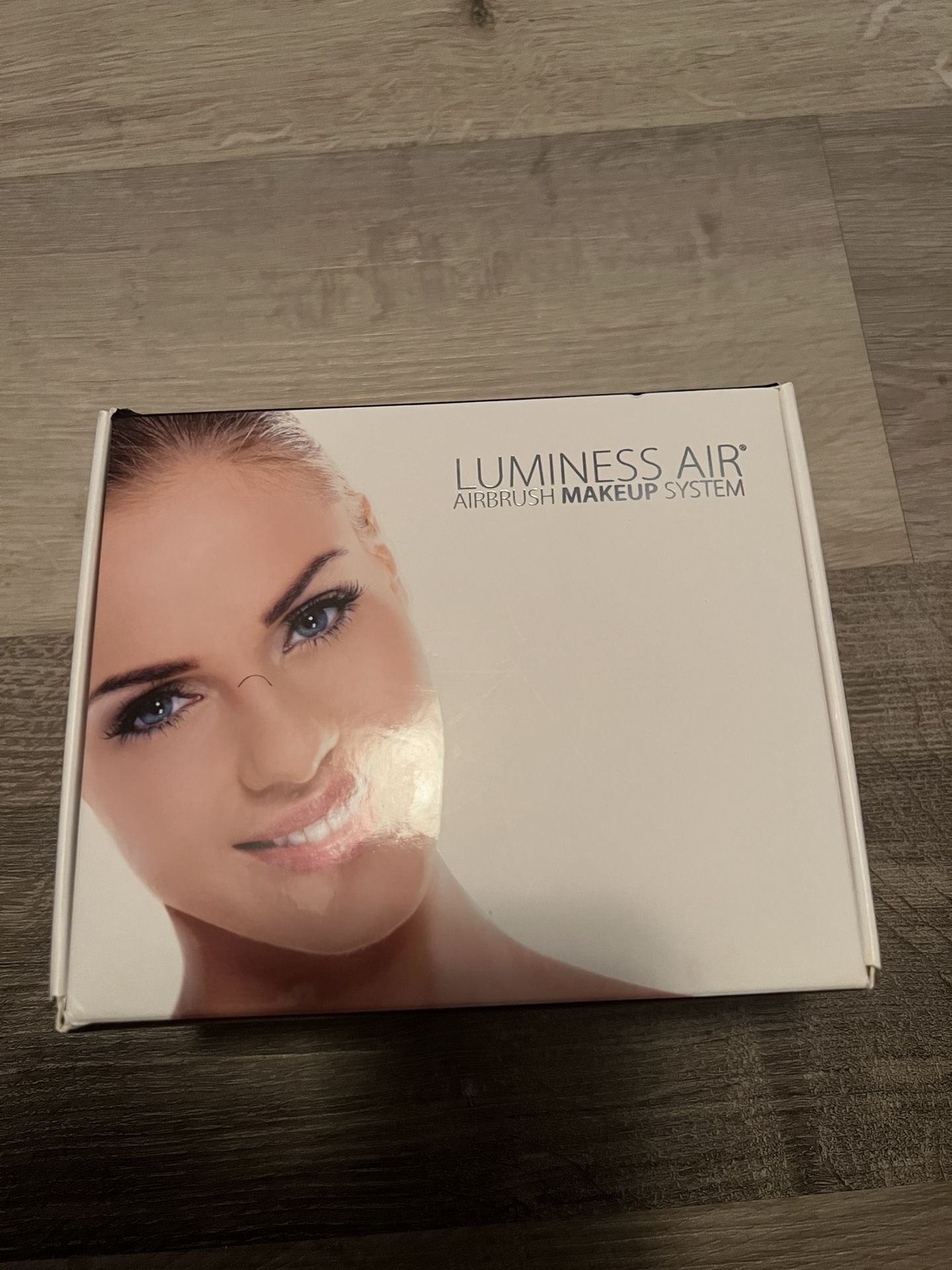 Luminess Air Airbrush Cosmetics Makeup Skincare Touch-less Beauty System