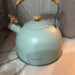 Tea Kettle, BELANKO 85 OZ / 2.5 Liter Whistling Tea Kettle, Tea Pots for Stove Top Food Grade Stainless Steel with Wood Pattern Folding Handle, Loud W