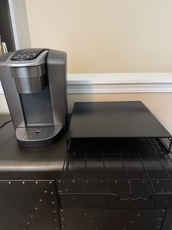 Keurig Coffee Maker with K-Cup Pod Drawer