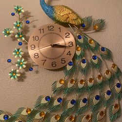 Peacock Clock. 👌