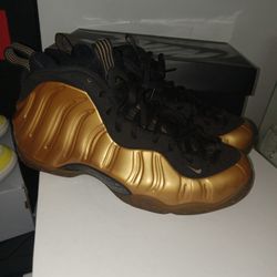 Foamposite MEN SIZE 9 W/Box
