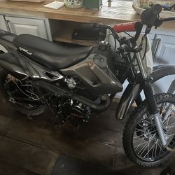 Hawk 150cc Nearly New 