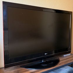 47” CLASS LCD LG 1080P HDTV 