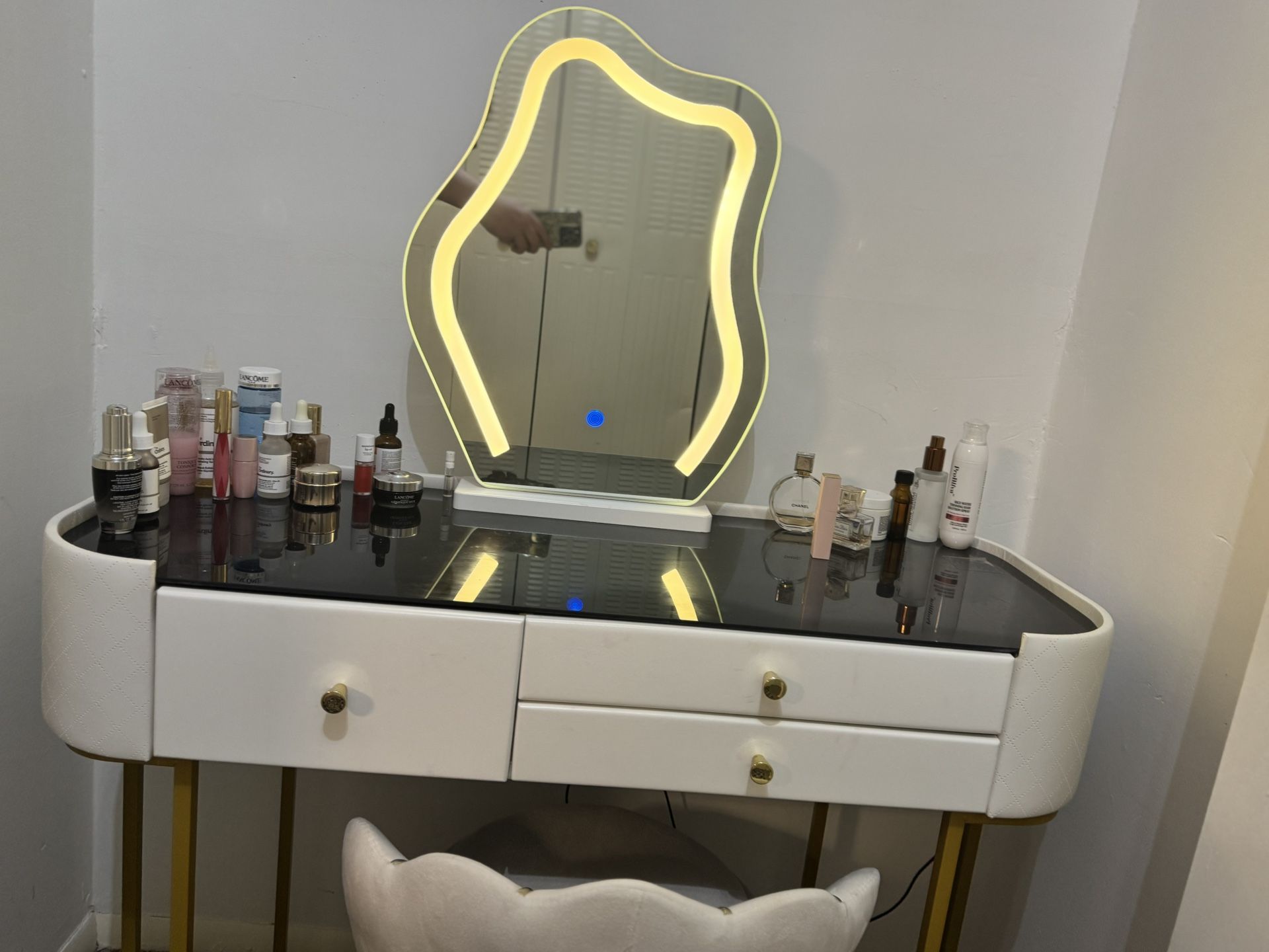 Make Up Vanity
