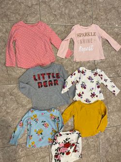 Blusa de niña manga larga 2T una de 18 meses
