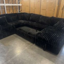 New Ryder Black Sectional Sofa Bed w/ Storage