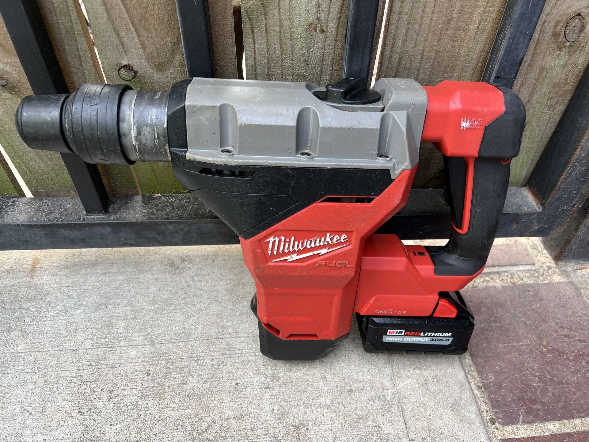 Milwaukee 2718-20 M18 FUEL 1-3/4 inch SDS Max Rotary Hammer Drill