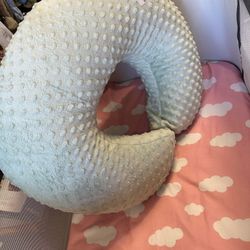 Nursing Pillow 