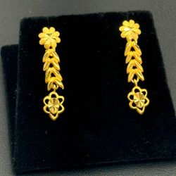 21 karat solid yellow gold flower long studs earrings