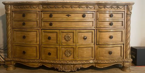 Free dresser