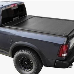 Ram 2500 bed cover 6’4” bed.  Retrax Manuel retractable locking