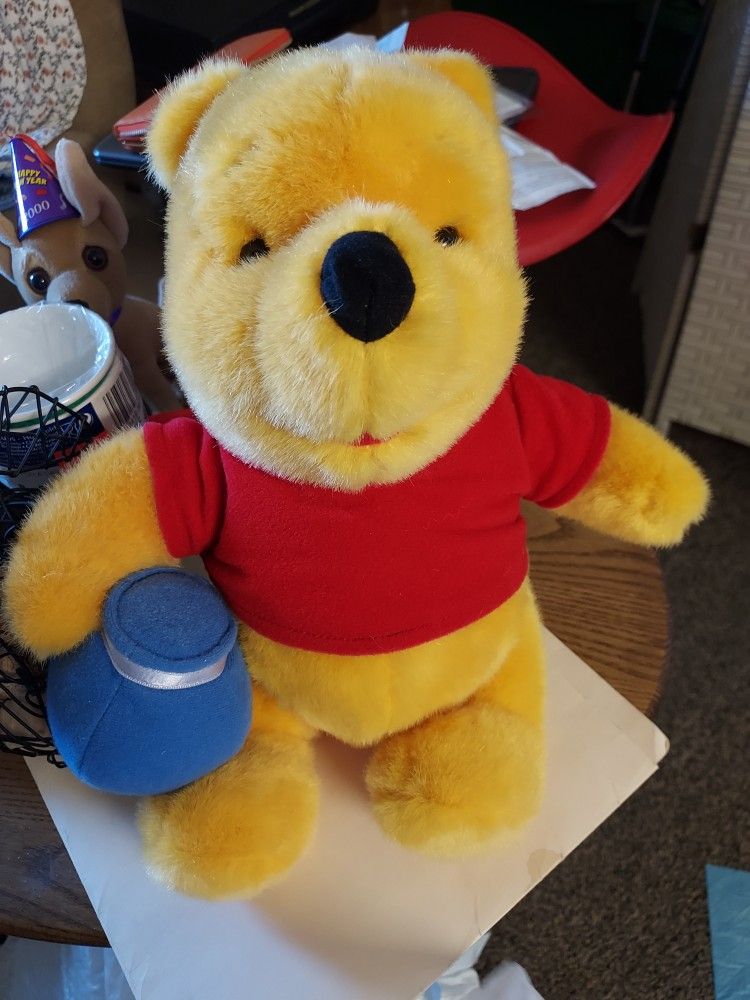 Winnie Pooh Bear Plush Like New