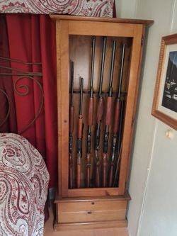 Gun cabinet