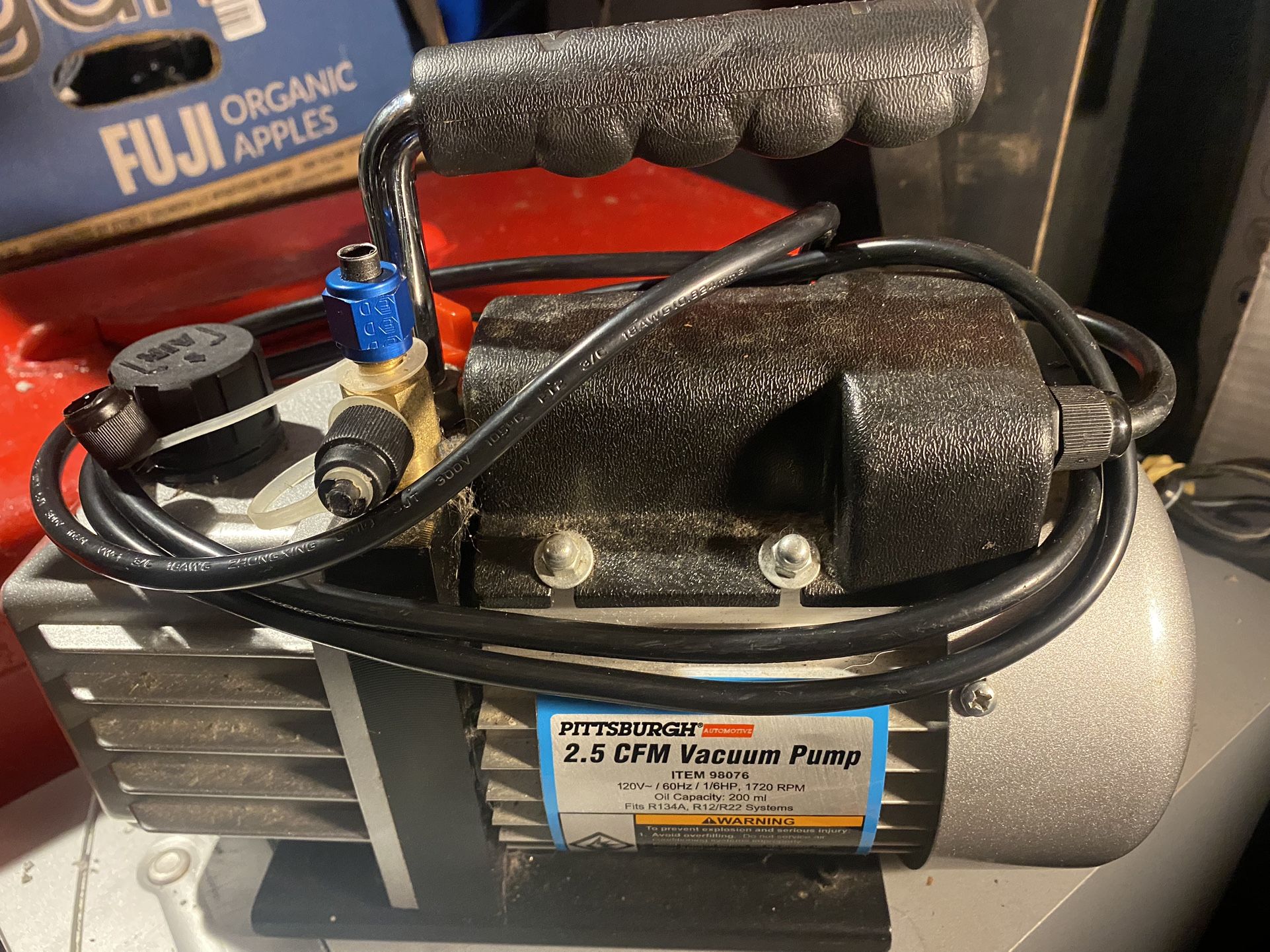 Pittsburgh 98076 2.5 CFM Vacuum Pump for Sale in WA OfferUp