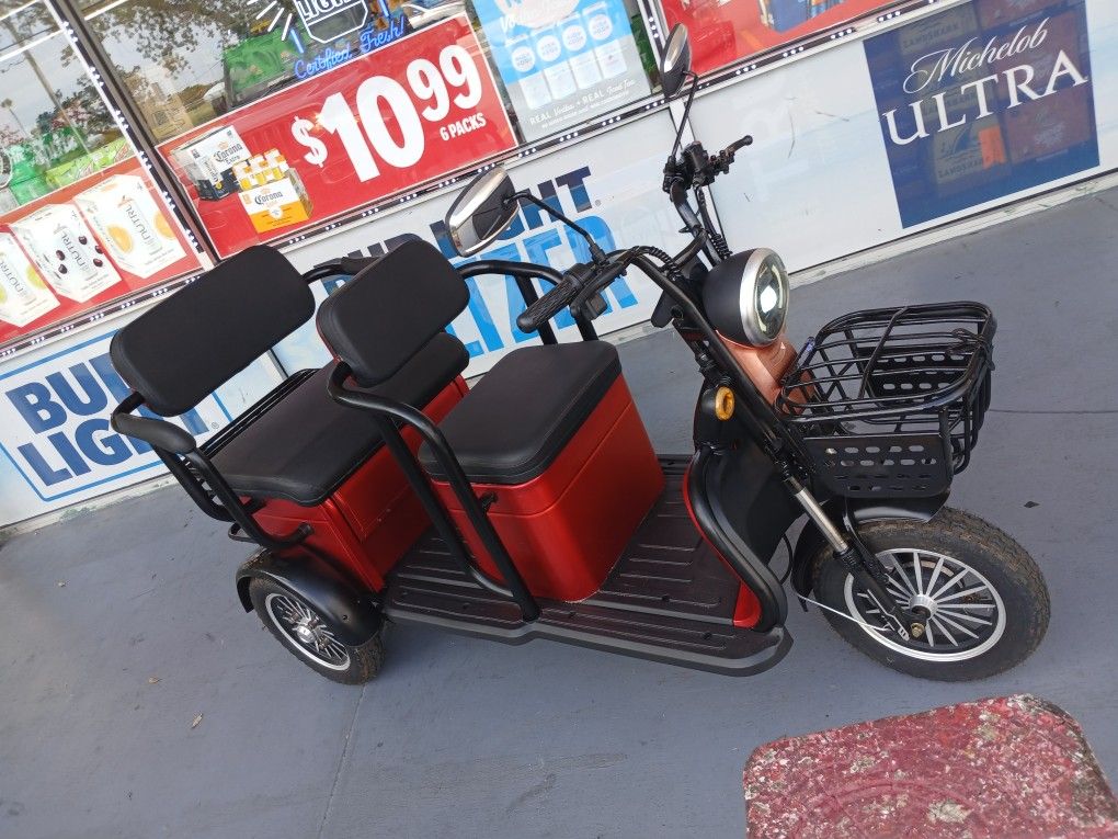 Etrike Digital Scooter 2025