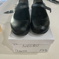 Black Folklorico shoes