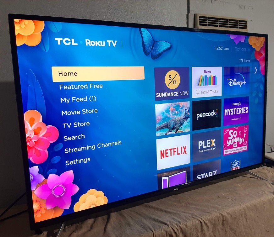 TCL 65"   4K  SMART TV  LED  HDR  With  APPLE TV   DOLBY  VISION  FULL  UHD  2160p🟢 ( FREE  DELIVERY )🟢  NEGOTIABLE 🟢🟢
