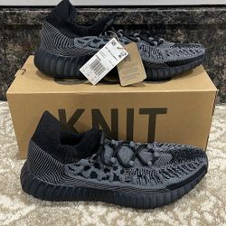 Yeezy 350 V2 Compact Size 11 And 1/2