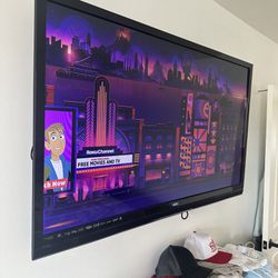Vizio TV 55 Inch With Wall Mount