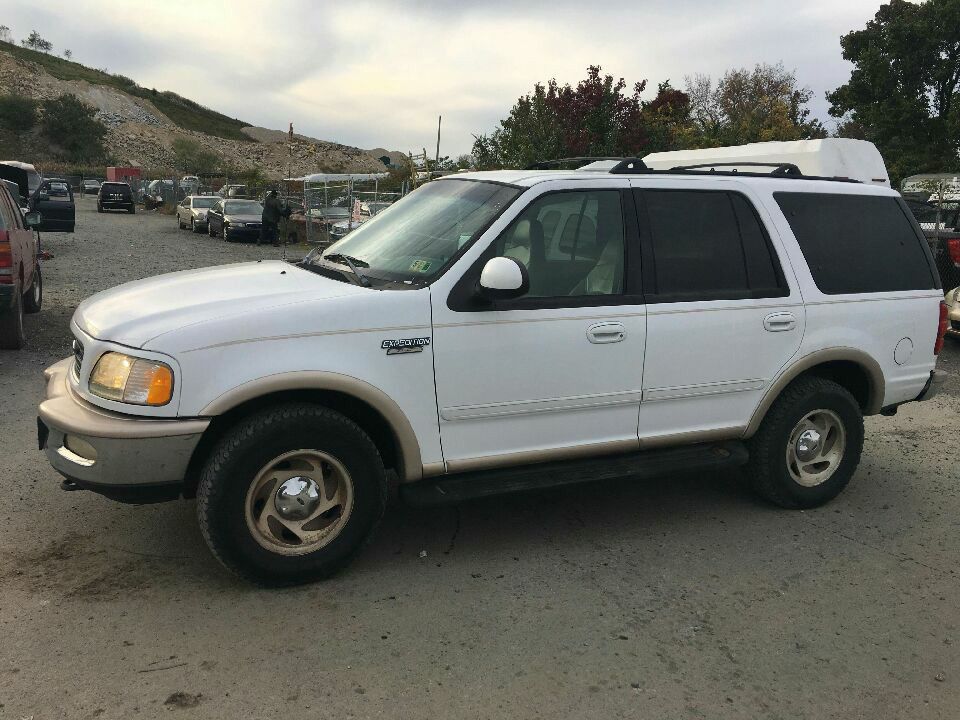 1998 Ford Expedition Eddie Bauer 200k Hwy miles runs and drives 3rx row!!!
