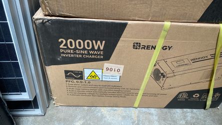 Renogy solar inverter with charger 2000 w