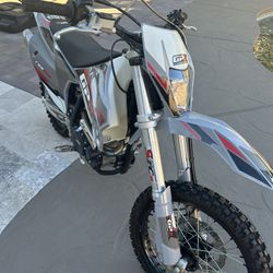 GPX FSE 2500 Dirt Bike